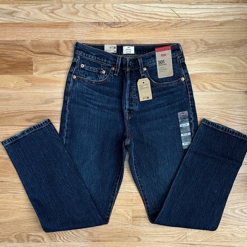 Levi's Women’s 501 Classic Straight Jeans
